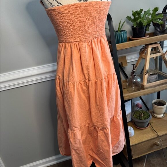 Strapless Ruffled Sundress - Picture 4 of 6